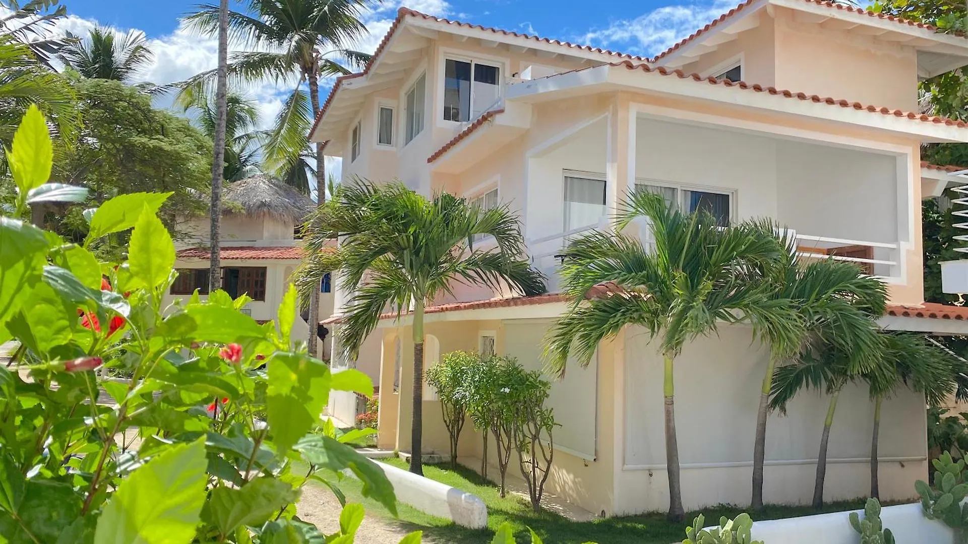Los Corales Villas And Suites - Beach Club, Spa, Restaurants Punta Cana